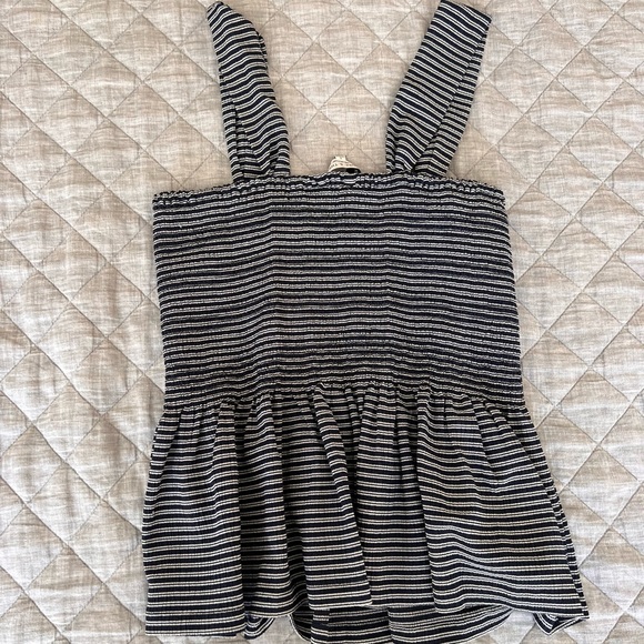 NWOT Madewell texture and thread smocked tank top - Picture 3 of 5